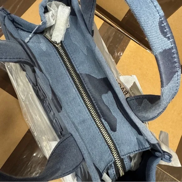 Marc Jacobs The Camo Jacquard Small Tote Bag - Blue - Picture 11 of 13